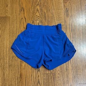 Lululemon High Rise Hotty Hot Shorts 2.5”